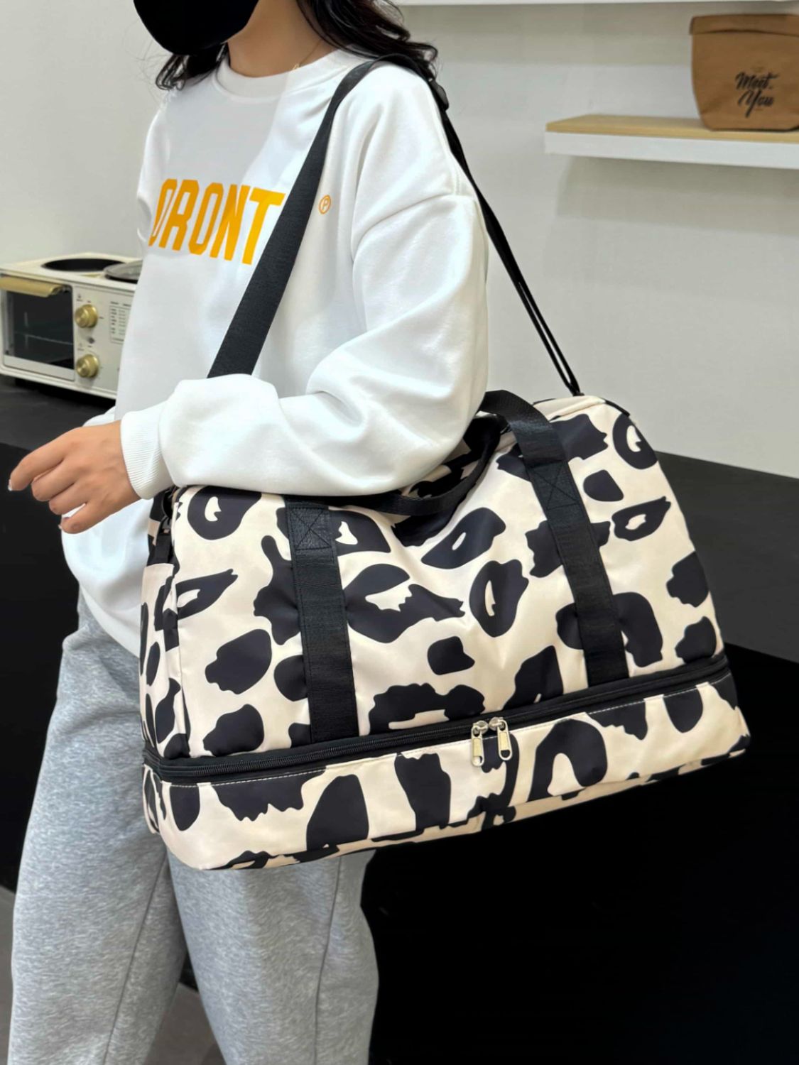 Oxford Cloth Leopard Travel Bag